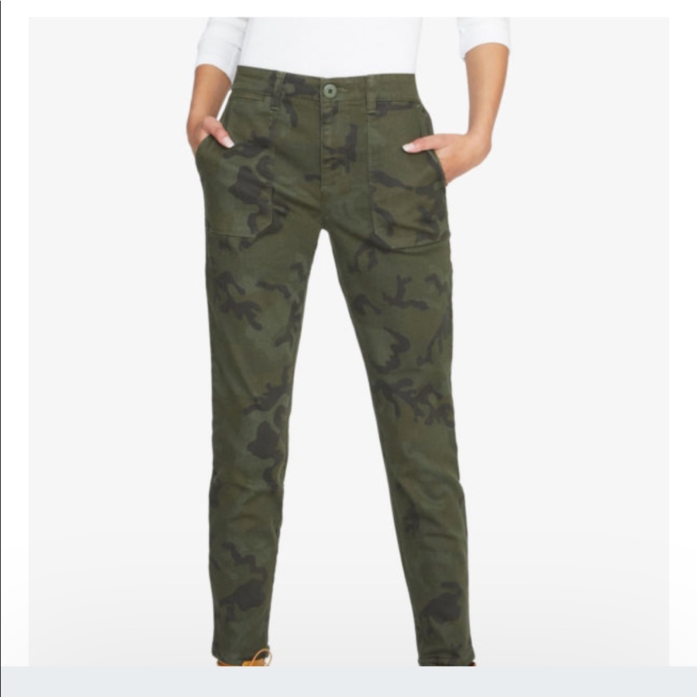Sanctuary Camo Stretchy Skinny Jeans - Size 24